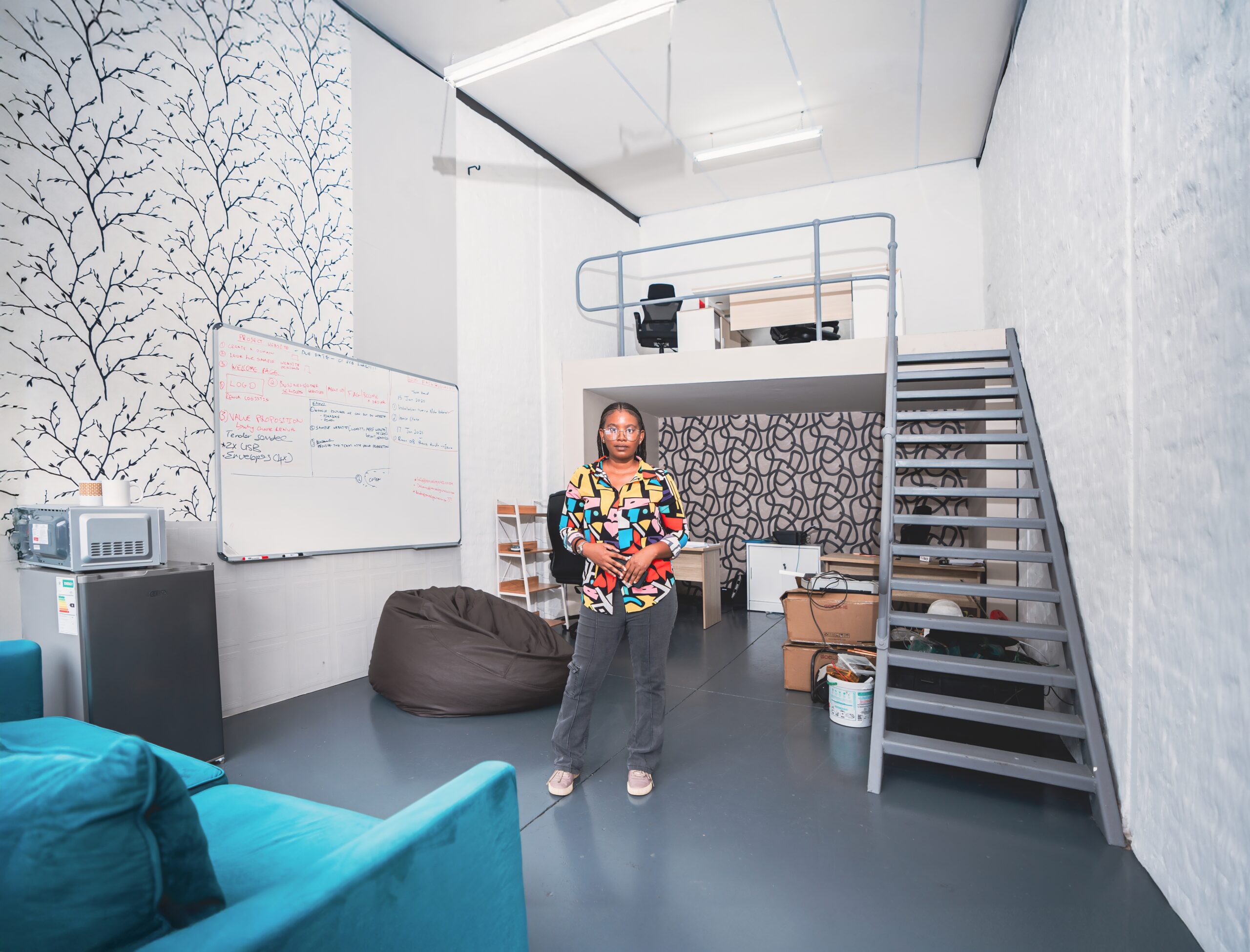 Office Pod – Kitted and People